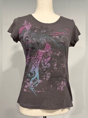 Express Gray Short-Sleeve Graphic Tee with Pink & Blue Detail